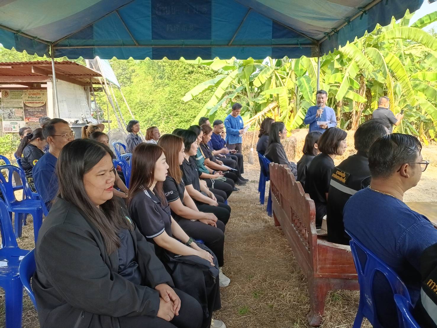 title - กิจกรรมเกี่ยวข้าวและติดตามผลการดำเนินงาน โครงการ “อ่างทอง ทำนาวิถีใหม่ ไร้ข้าวดีด ทำนาดี ปีละ 2 ครั้ง”